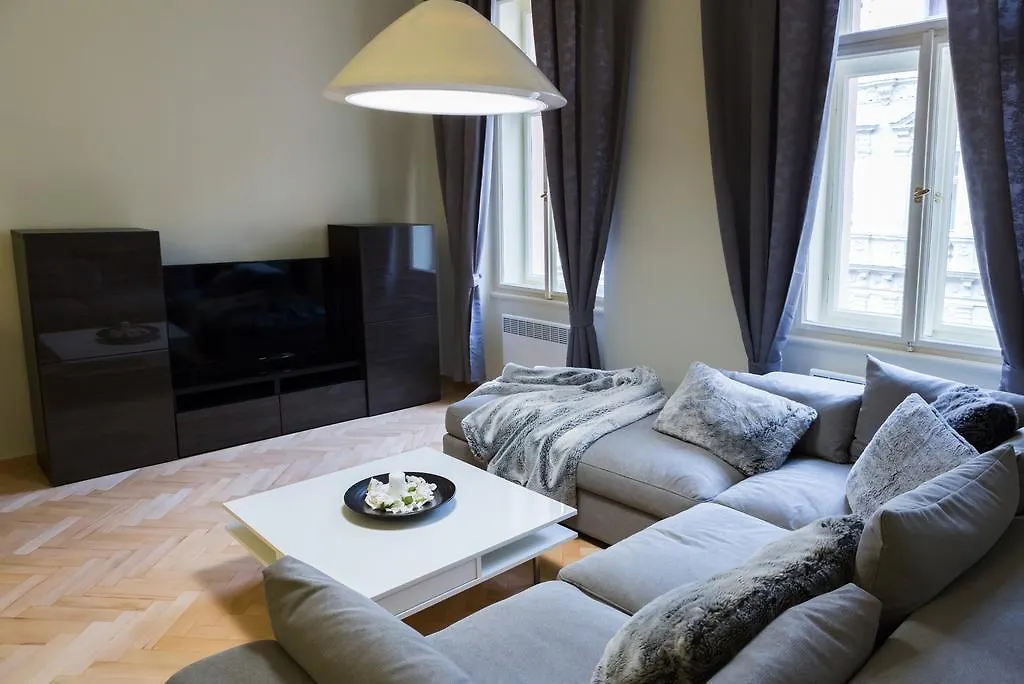 Prague Golden Age Apartment
