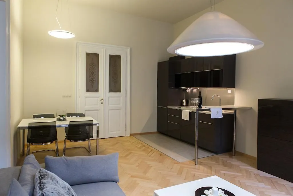 Prague Golden Age Apartment